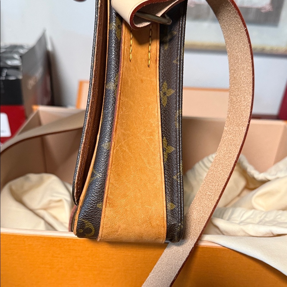 Louis Vuitton Cartouchiere Tan and Brown Monogram Bag - Picture 3 of 8